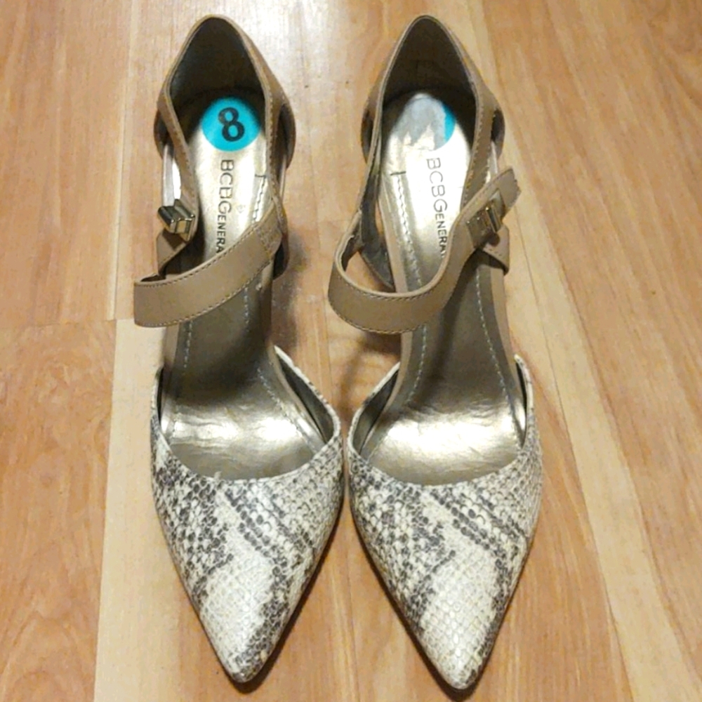 Nwot heels